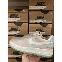 在飛比找蝦皮購物優惠-Nike DQ5361-011 Air Force 1 ‘0