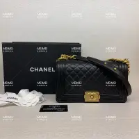 在飛比找Yahoo!奇摩拍賣優惠-30年老店 預購 CHANEL  BOY 25公分 黑色 素