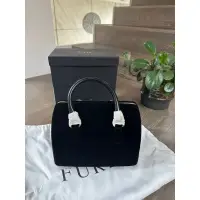 在飛比找蝦皮購物優惠-全新FURLA 黑絲絨手提包 波士頓包 晚宴包 歐州精品