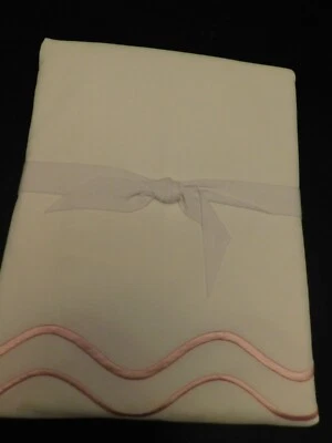 NEW Pottery Barn Kids Embroidered Scalloped Duvet Cover Light Pink TWIN
