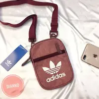 在飛比找蝦皮購物優惠-實體店面 Adidas 愛迪達 側背包 小包包 零錢包 小方