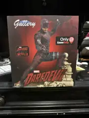 Marvel Daredevil Netflix Statue Complete & Box Diamond Select 2018 Gamestop