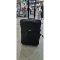 在飛比找蝦皮購物優惠-Samsonite 新秀麗 黑色軟殼登機箱 24吋行李箱