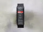 NEW in Box ABB 1SVR011716R1300 Analog I/V signal converter