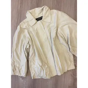 時光物 全新/二手服飾-品牌CLUB MONACO 米色抽繩收腰設計款 短版風衣外套 341