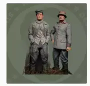 1/35 Resin 2 Soldiers Standing unpainted unassembled a422