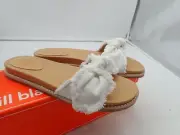 Bill Blass- Cotton- White Denim Bow Slide SLG-D100 size 6.5