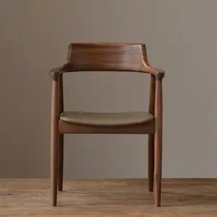 北歐實木廣島椅現代簡約家用餐椅辦公書桌椅真皮扶手椅洽