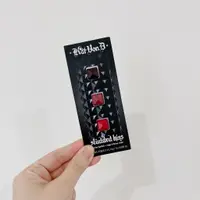 在飛比找蝦皮購物優惠-全新 Kat Von D Studded KISS Lips