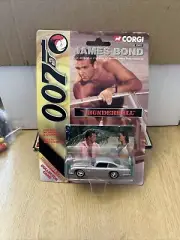 Corgi 99652 1:64 Scale James Bond 007 Aston Martin DB5 Thunderball - Brand New
