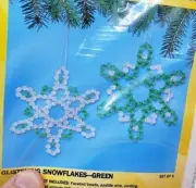 Herrschners GLISTENING SNOWFLAKES Green Bead Beaded Christmas Ornament Kit