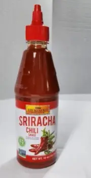 Lee Kum Kee 18 oz. Sriracha Chili Sauce, Sun-Ripened Chilis