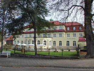 福爾斯滕霍夫庫爾酒店