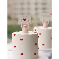 在飛比找ETMall東森購物網優惠-舉牌豬蛋糕裝飾擺件520情人節情侶表白小豬告白豬生日蛋糕配件