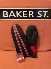 Vintage Sub-teen Ski mobile Mittens. Size 8-12 Teens. Never Used