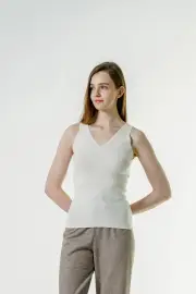 Merinosnug Superfine Wool V-Neck Sleeveless Top – 100% Wool Super Fine Rib Knit, White / L