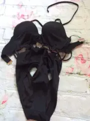 SHADE & SHORE One Piece Size 34B NWT Black Light Lift