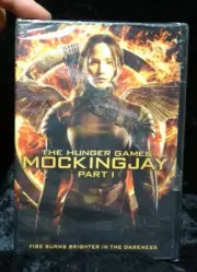The Hunger Games Mockingjay, Part 1 Jennifer Lawrence Donald S (DVD, 2014)