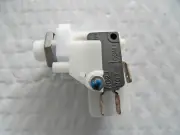 New PresAir TVM211B Air Switch, DPDT, 9/16", Center Spout, 21A, Momentary