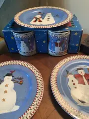 Sakura Debbie Mumm Christmas Snowman Dessert Salad Plates And Mugs 4 Each