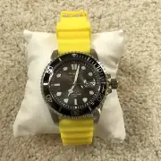 Invicta Pro Diver Shark Watch 43mm Yellow 47170 silicone strap New