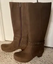 Dansko Myra Milled Nubuck Boots Brown Size 36. New In Box