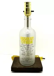 ABSOLUT CITRON Vodka Liquor Bottle TABLE LAMP Light Wood Base Bar Lounge Decor
