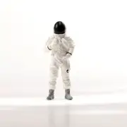 Resin 1/87 Diorama Miniature Tos Figures Anime White Suit Astronaut Doll Model