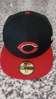 CINCINNATI REDS BLACK RED NEW ERA MEN'S HAT SIZE 7 3/8