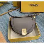 二手折扣 FENDI 芬迪 MOONLIGHT系列 單肩包 斜挎包 女款 灰色 8BT346