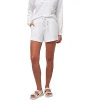 Woman's Shorts TravisMathew Back In The Sun