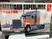 AMT 1235 American Superliner Tractor model kit