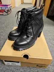 Dr Martens Boots Womens US 9 UK 7 Averil Black Leather Heel Platform Ankle
