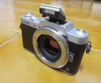 在飛比找Yahoo!奇摩拍賣優惠-二手Panasonic GF7 翻轉自拍 單眼相機(零件機)