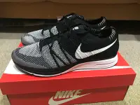 在飛比找Yahoo!奇摩拍賣優惠-NIKE FLYKNIT TRAINER “OREO” 黑白