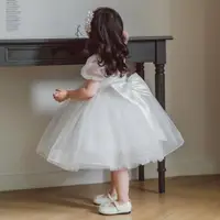 在飛比找ETMall東森購物網優惠-白色蕾絲周歲寶寶生日兒童禮服