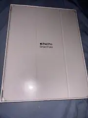 Apple Smart Folio Case For iPad Pro 12.9-inch 3rd Gen - White MRXE2ZM/A New