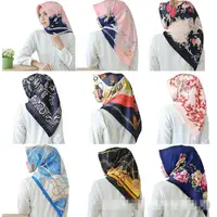 在飛比找蝦皮購物優惠-豹紋鏈條印花大方巾90cm穆斯林圍巾 Hijab Musli