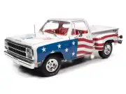 Auto World 1980 Dodge D150 Stepside Patriotic Pickup 1:18 Scale Diecast AW310