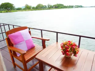 塔拉浮筏北碧府民宿Tara Raft Kanchanaburi Guest House