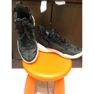 Jordan proto react 慢跑鞋 #air jordan #Y2K #react #經典復古#科技未來感