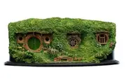 The Lord of the Rings - Bag End Hobbit Hole Diorama