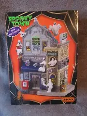 Halloween Lemax Spooky Town, Apparition Academy #15732 2021