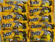 M&M's Holiday Peanut Milk Chocolate Christmas Candy 10 Pack - 10 oz Bag 07/31/23