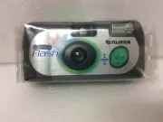 Fujifilm Quick Snap Flash Camera 27 Exp 35mm Single Use Point And Shoot Ex 2005