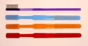 Sound Feelings Vintage-Style, Classic Toothbrushes - HARD, New, 4-Pack