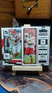 Travis Kelce Patrick Mahomes Lot