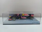 F1 Red Bull Sebastian Vettel 2012 Minichamps 1:43 Showcar Missing Base Screw A8