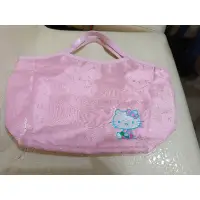 在飛比找蝦皮購物優惠-Hello Kitty 緞面繡花帆布包