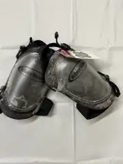 McGuire-Nicholas Hard Cap Knee Pads